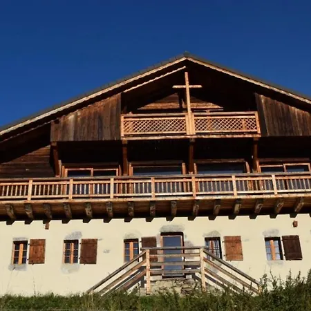 Familial Le Perray Alpine Lodge, Panoramic View Chalet