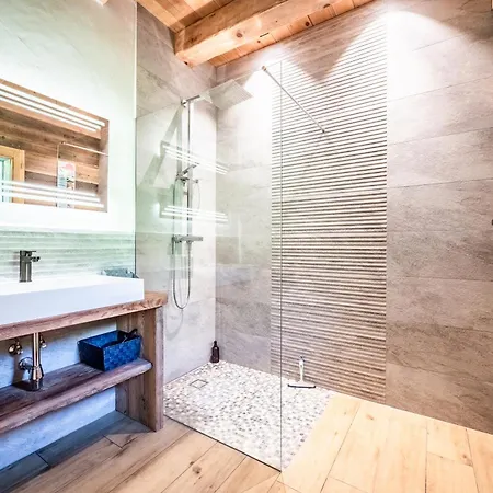 Familial Le Perray Alpine Lodge, Panoramic View Chalet *