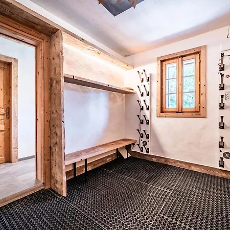 Chalet Familial Le Perray Alpine Lodge, Panoramic View *